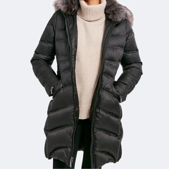 Authentic Excellent Condition Dawn Levy Women mid length Coat with fur on hood - Picture 3 of 10